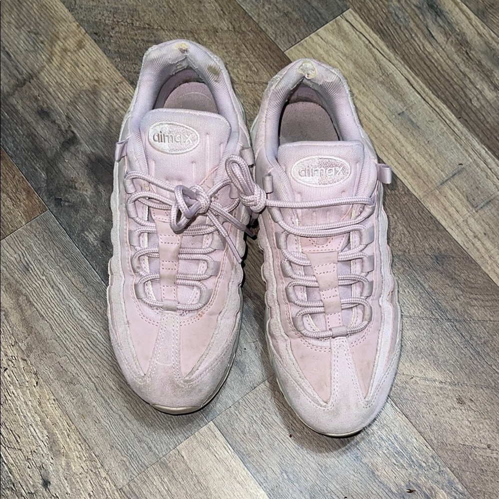 Women's Pink Nike Air Max 95